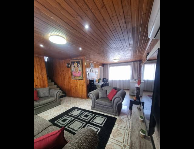 3 BEDROOM HOUSE FOR SALE IN SHALLCROSS